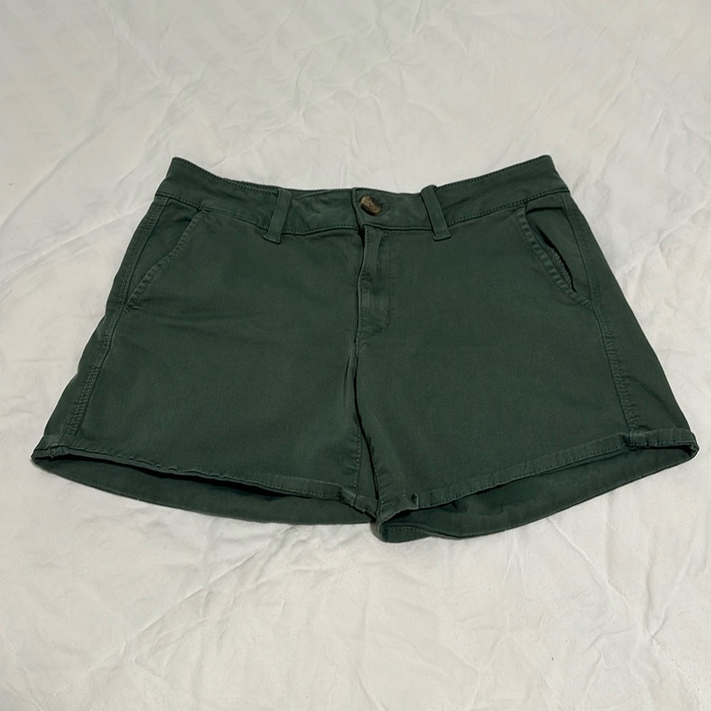 American Eagle outfitters super stretch midi army green shorts size 8